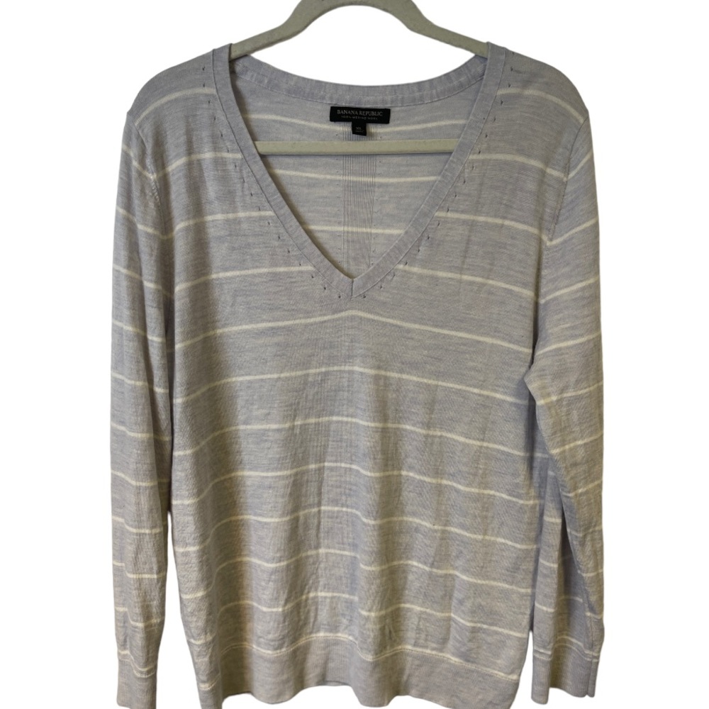 Banana Republic V-neck 100% Merino Wool Sweater XL - Picture 2 of 8